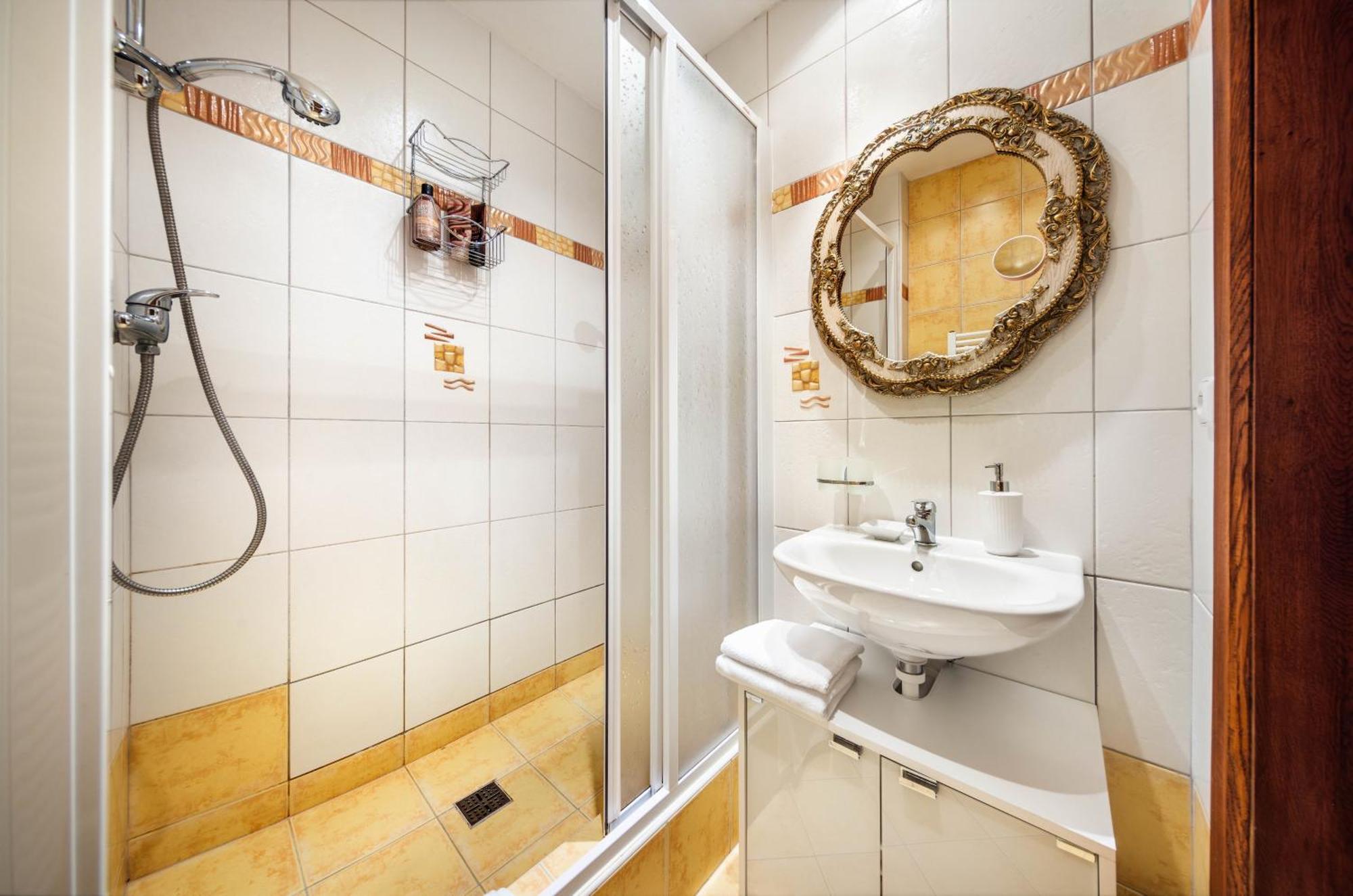 Apartments Dlouha 93 Český Krumlov Dış mekan fotoğraf